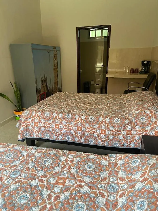 Bed and Breakfast Casa Bugambilias Bacalar Bed & Breakfast